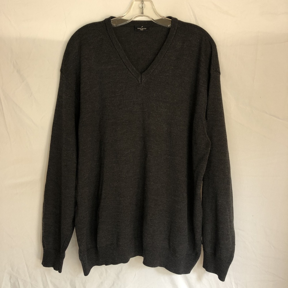 Daniel Hechter Sweater Mens 2XL Gray Pure New Wool V Neck Knit Pullover Logo